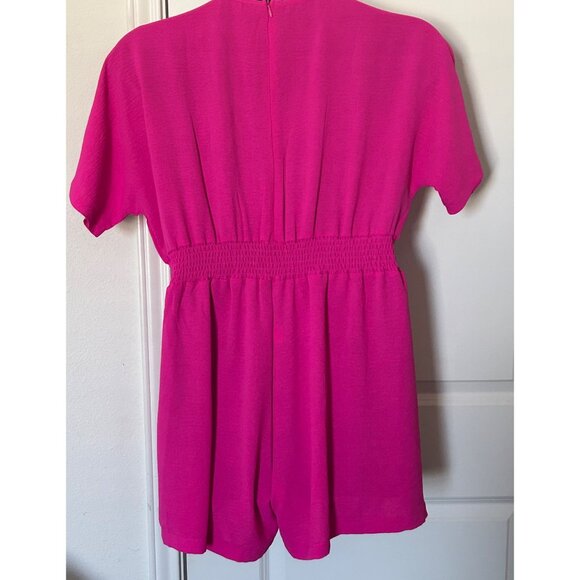 Hot Pink Short Sleeve V-Neck Romper With Elastic Waist & Back Zipper Closure Wom - Picture 2 of 8